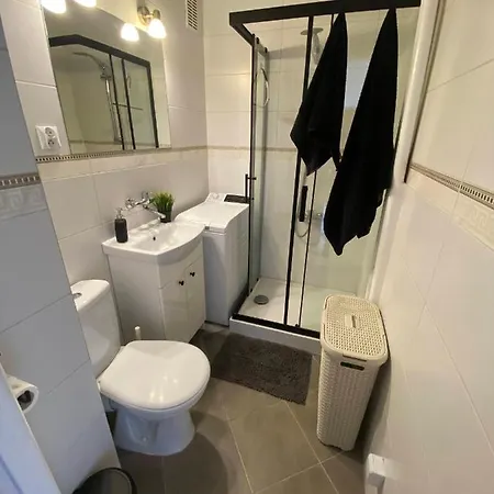 Sloneczna Kawalerka, 5 Min Od Plazy Apartmán *